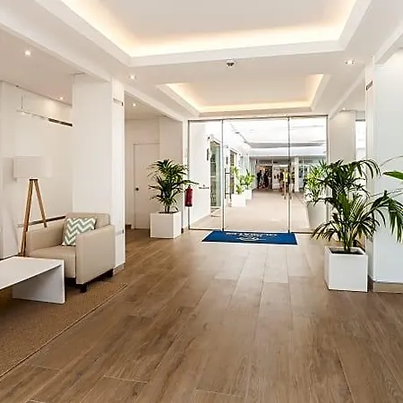 Otel Globales Lord Nelson Es Migjorn Gran